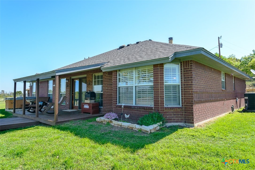 296 Cross Timbers Lane Property Photo 28