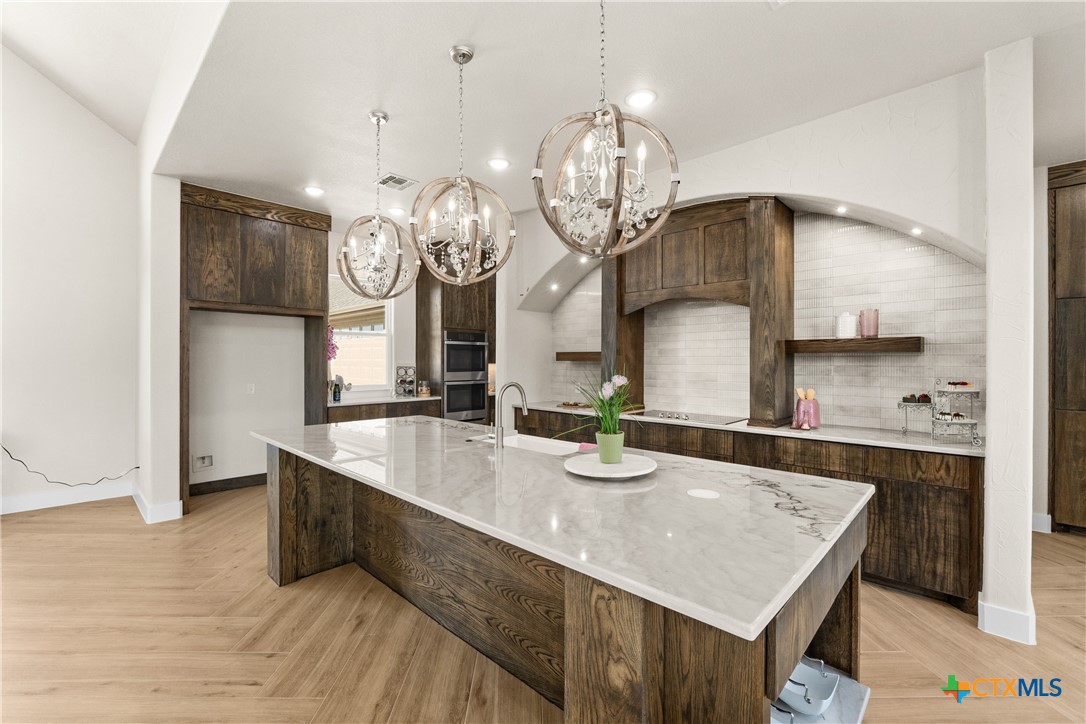 549 County Road 3152 Property Photo 12