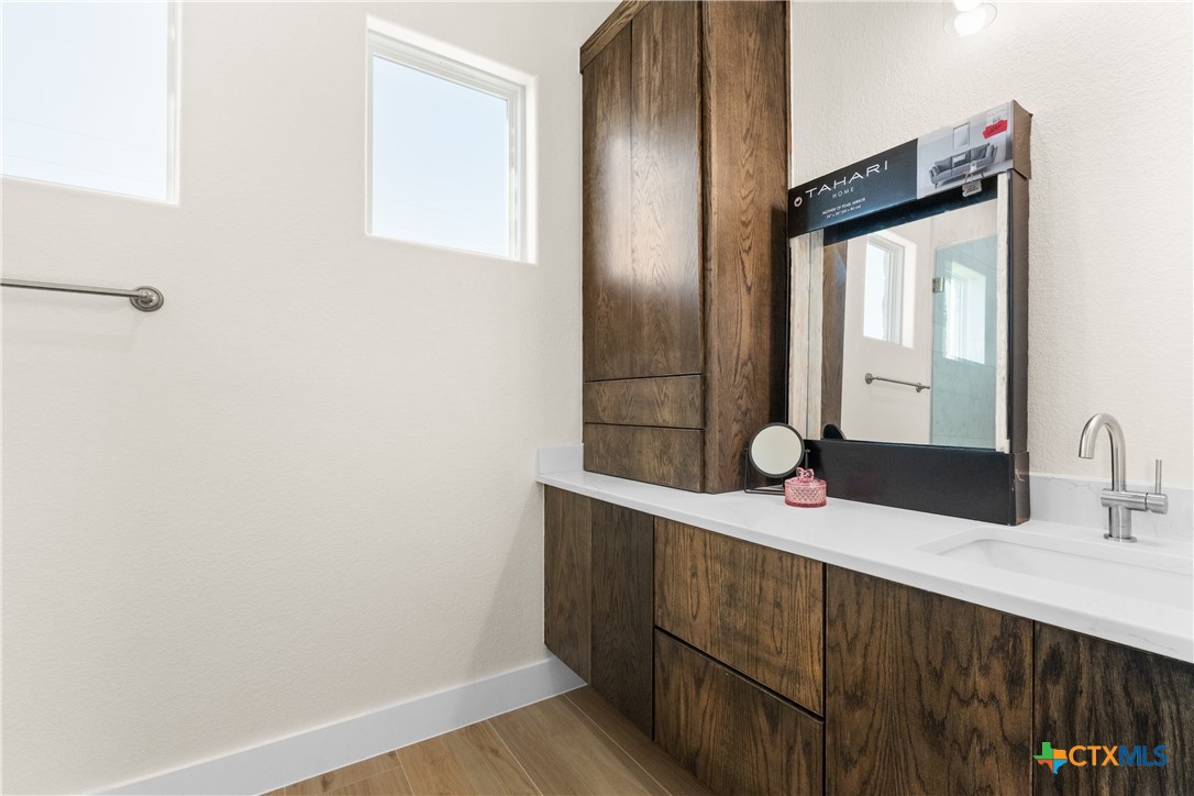 549 County Road 3152 Property Photo 33