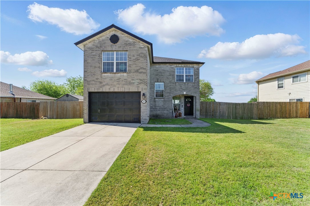 215 Chisholm Trail Property Photo