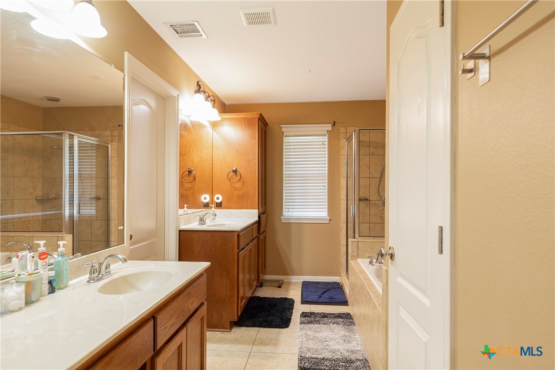 319 Silverado Trail Property Photo 10