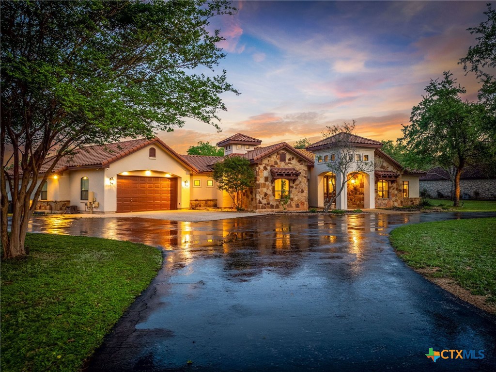 851 River Cliff Drive Property Photo 1