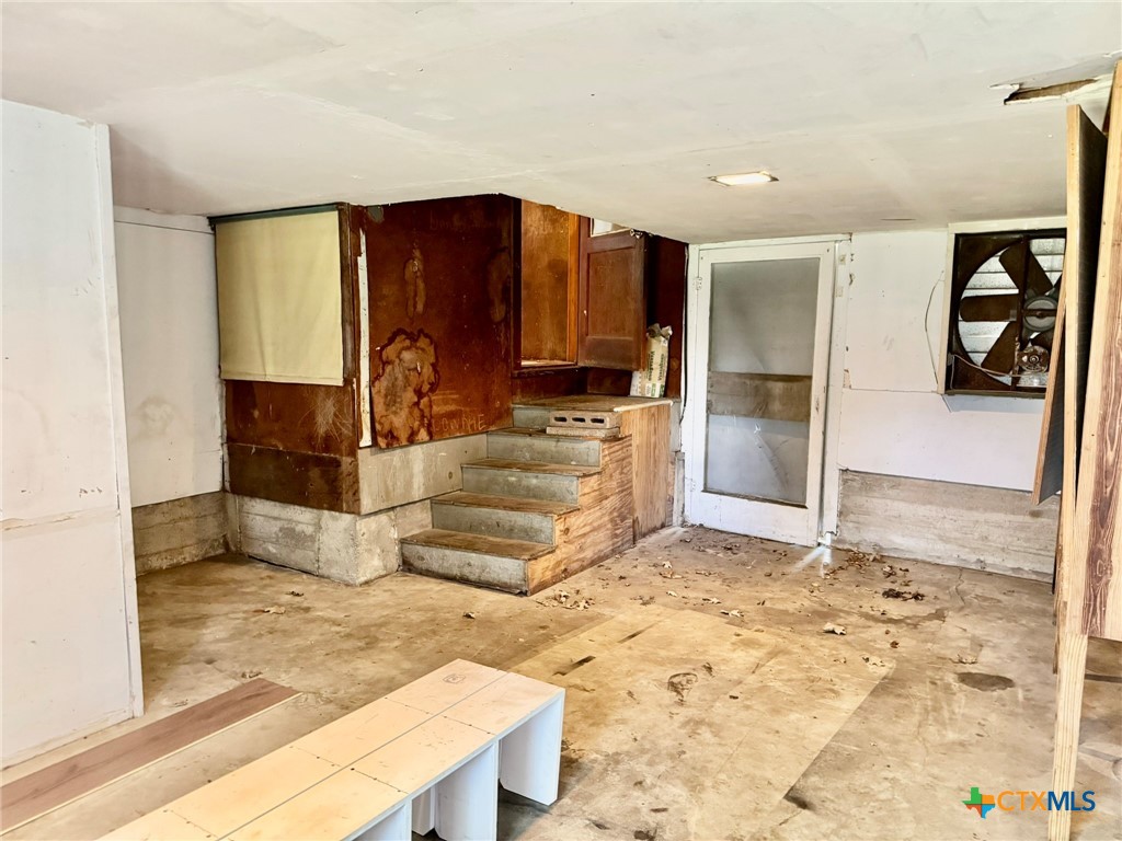 702 E Rosebud Avenue Property Photo 23