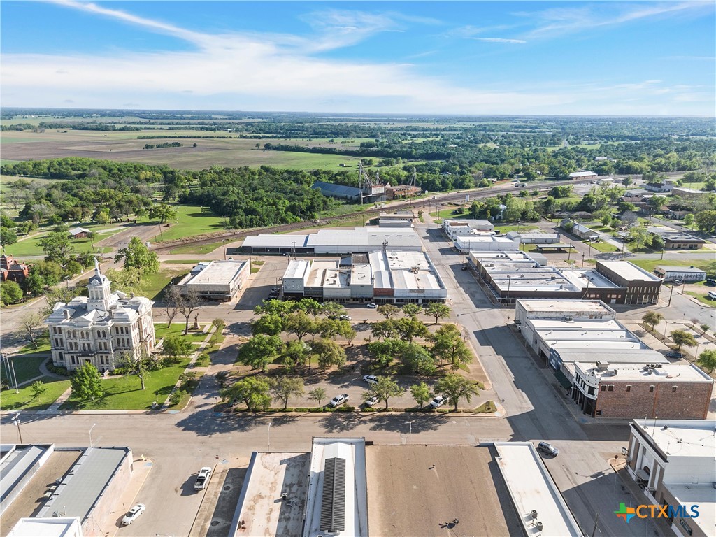 107 W Main Street Property Photo 3