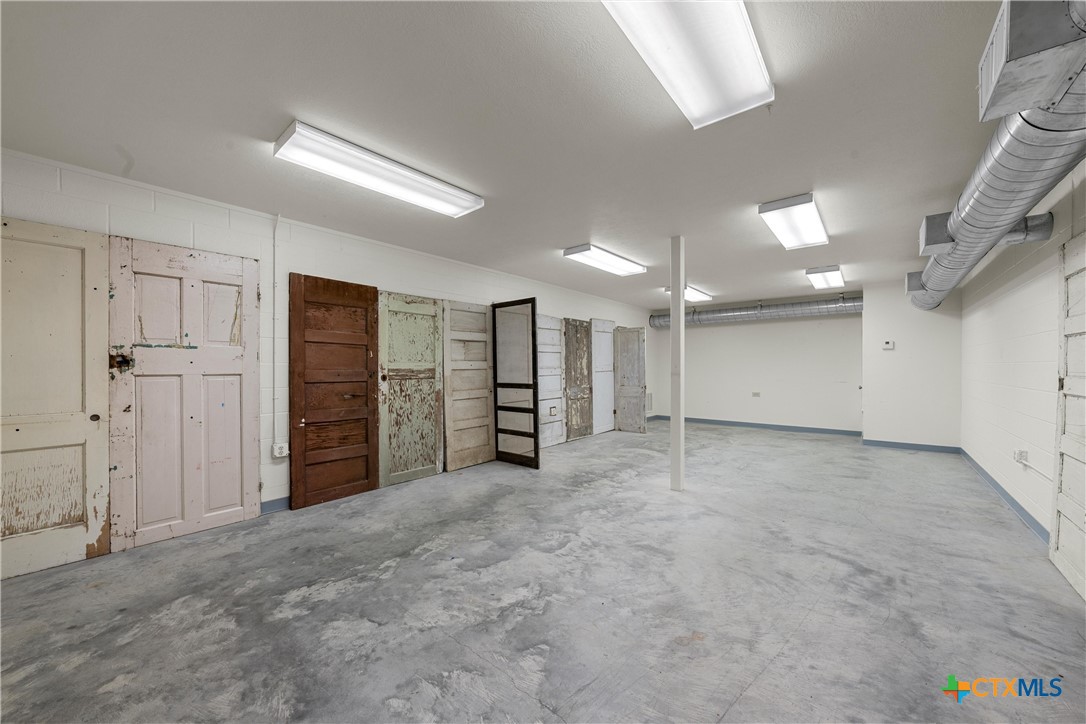 107 W Main Street Property Photo 25