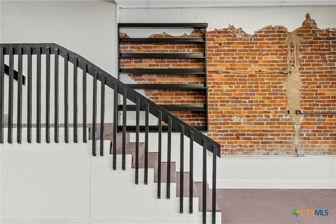 107 W Main Street Property Photo 31