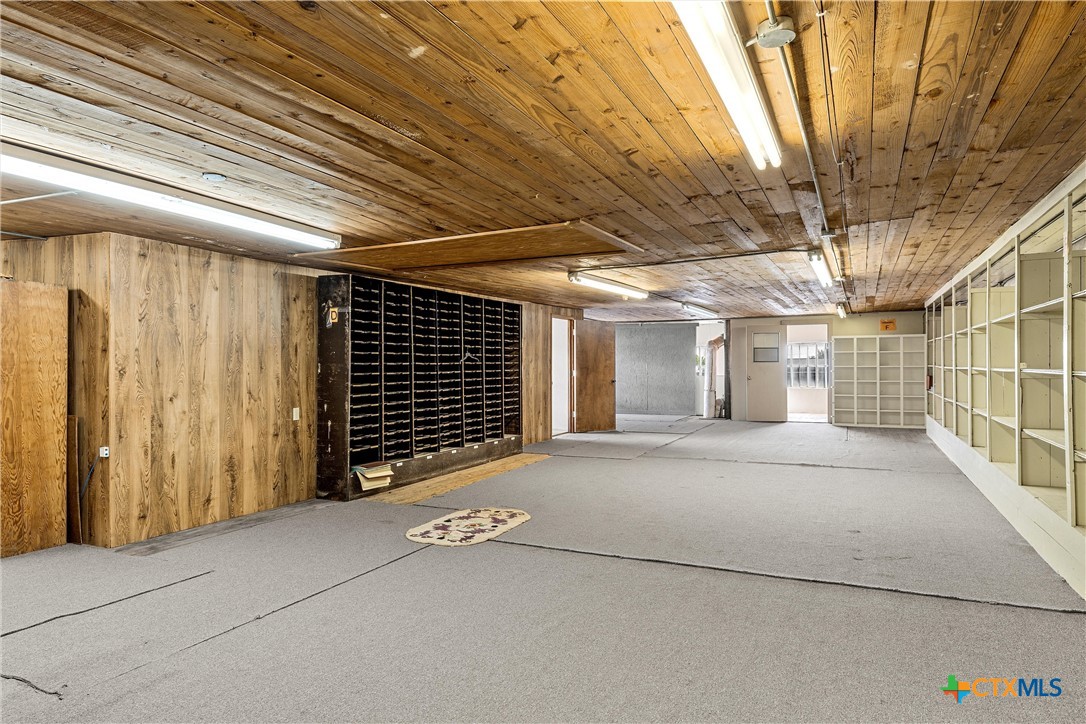 107 W Main Street Property Photo 32