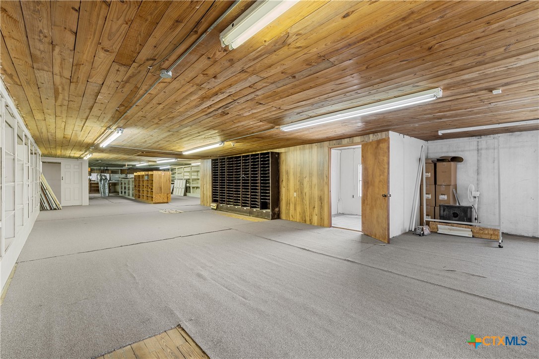 107 W Main Street Property Photo 34