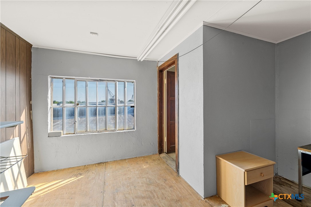 107 W Main Street Property Photo 36