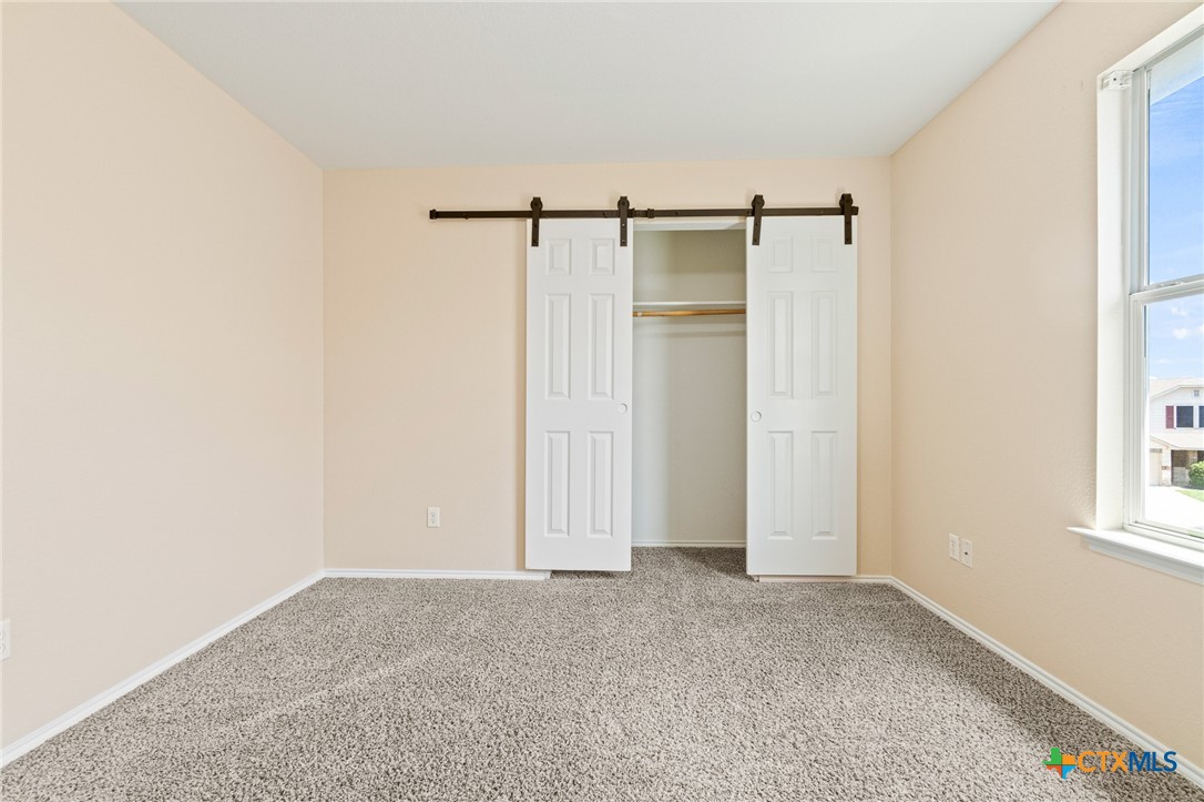 9305 Devonshire Court Property Photo 18