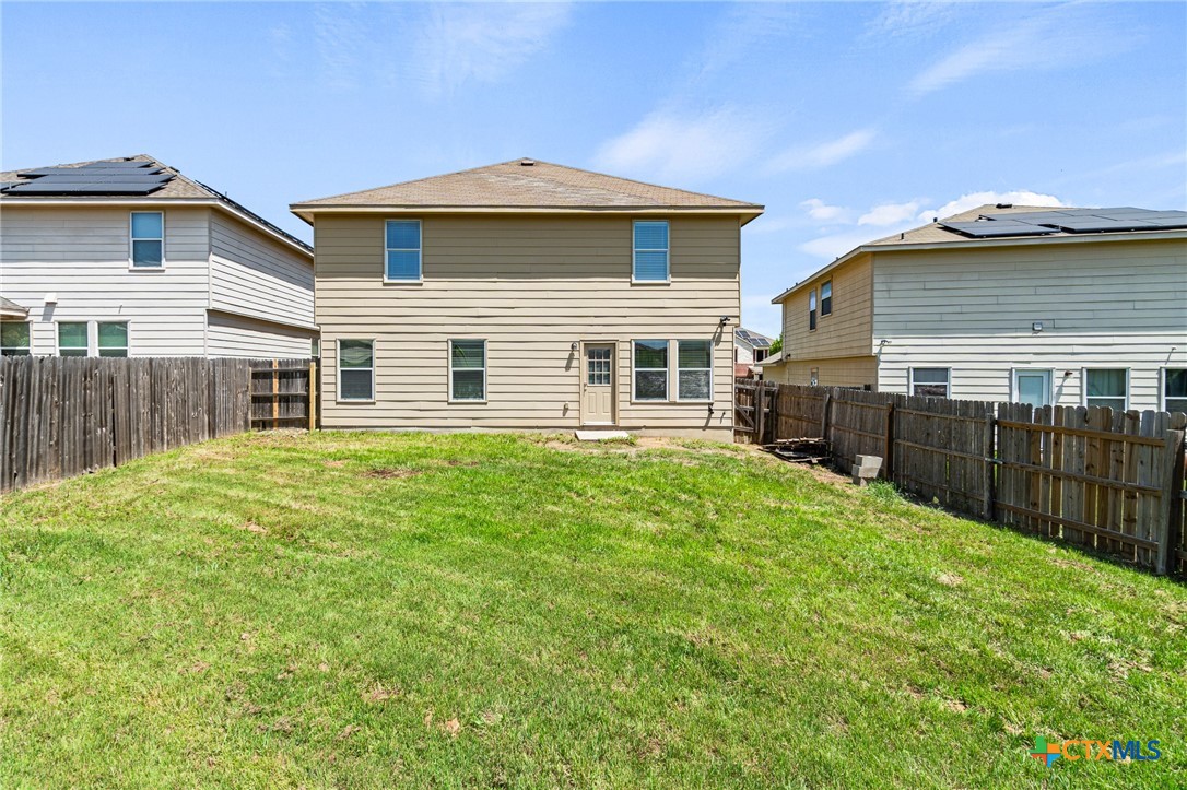 9305 Devonshire Court Property Photo 32