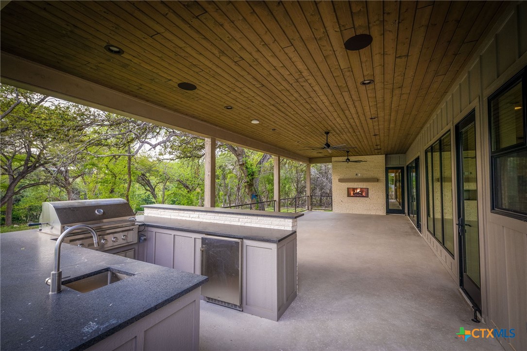 232 Riverfront Drive Property Photo 12