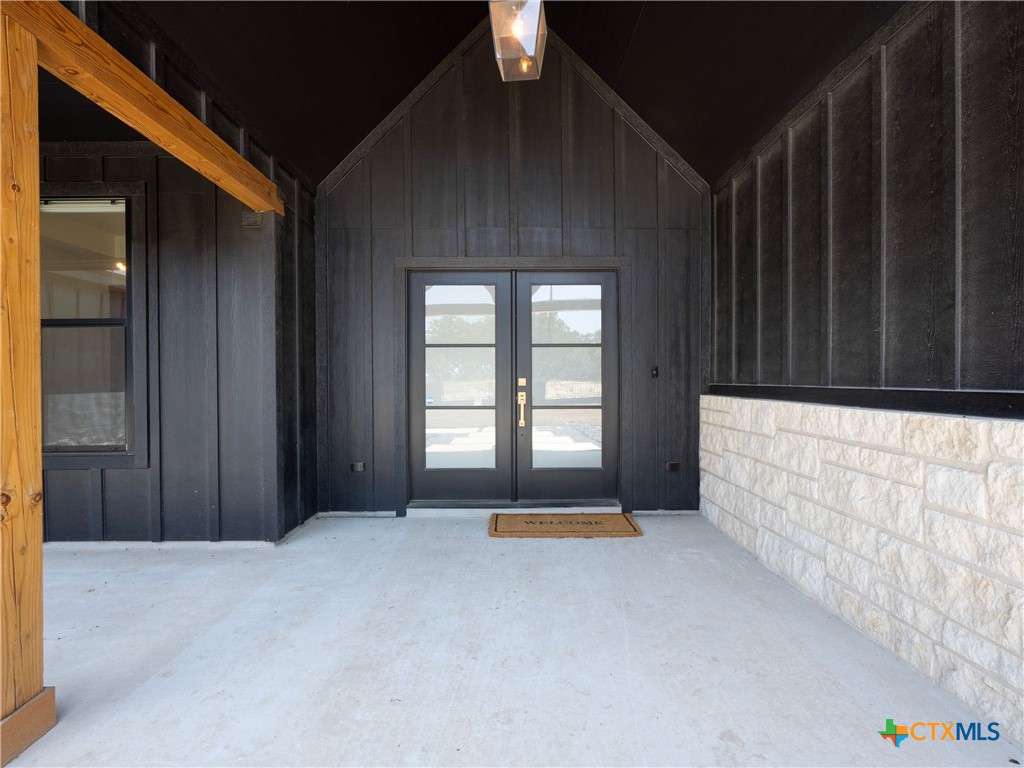 148 Elm Cove Drive Property Photo 4