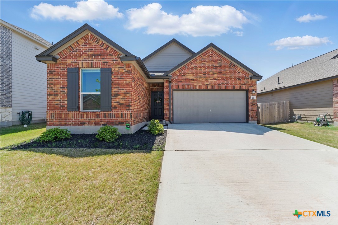 211 Summit Drive Property Photo