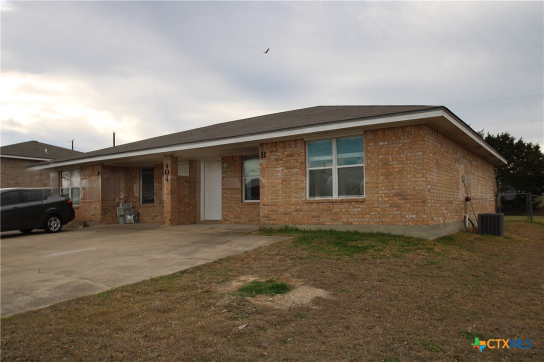 404 Justin Lane Property Photo 1