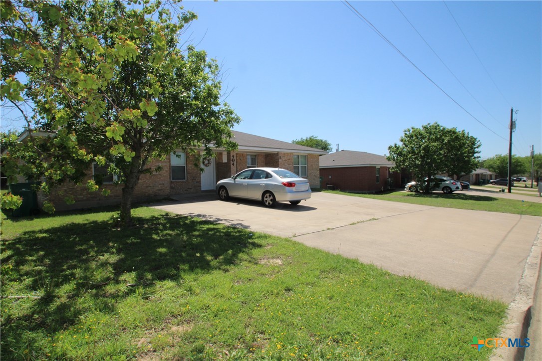 404 Justin Lane Property Photo 4