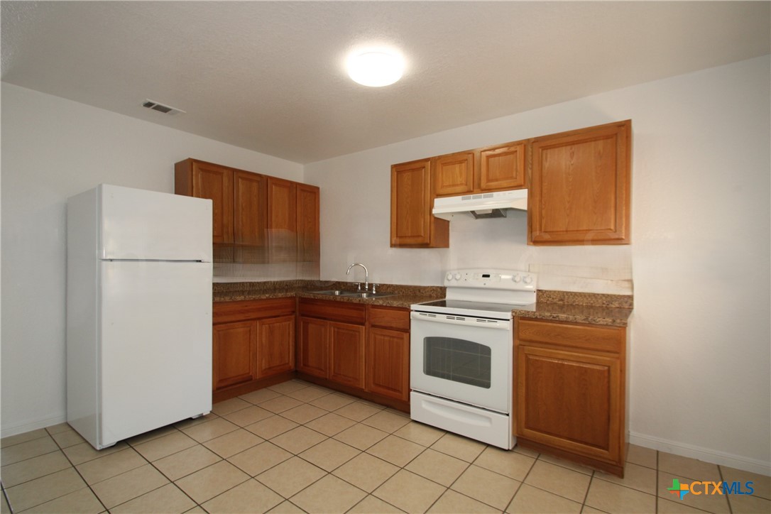 404 Justin Lane Property Photo 13