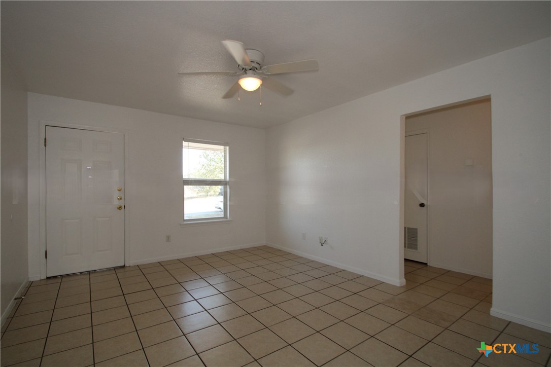 404 Justin Lane Property Photo 17