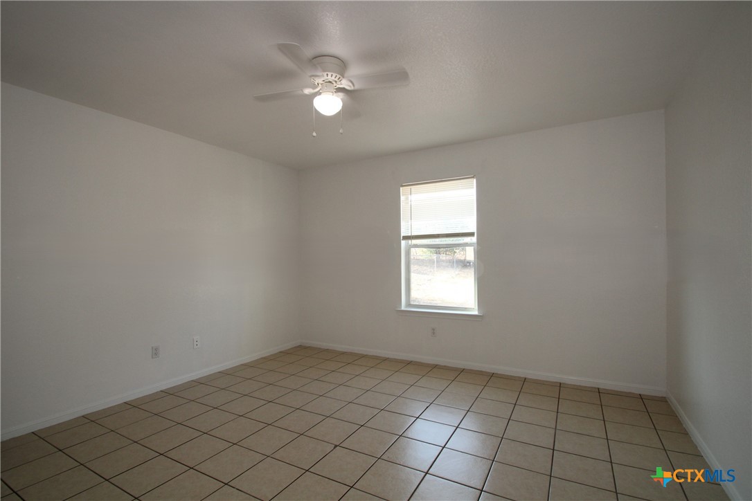 404 Justin Lane Property Photo 19