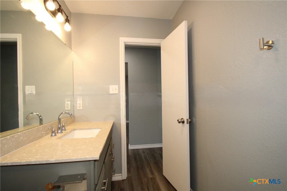 404 Justin Lane Property Photo 21