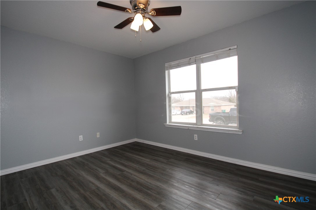 404 Justin Lane Property Photo 22