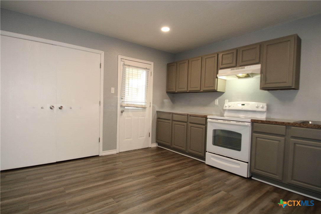 404 Justin Lane Property Photo 26