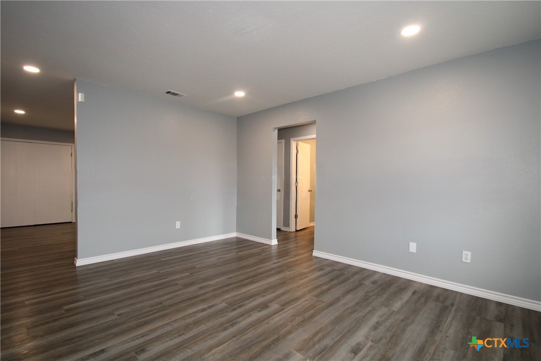 404 Justin Lane Property Photo 30