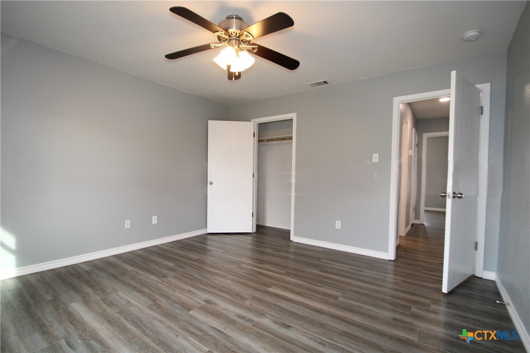 404 Justin Lane Property Photo 33