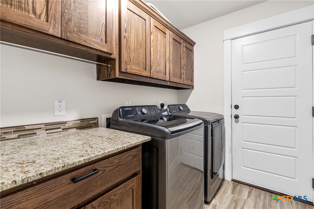 112 Savage Circle Property Photo 16