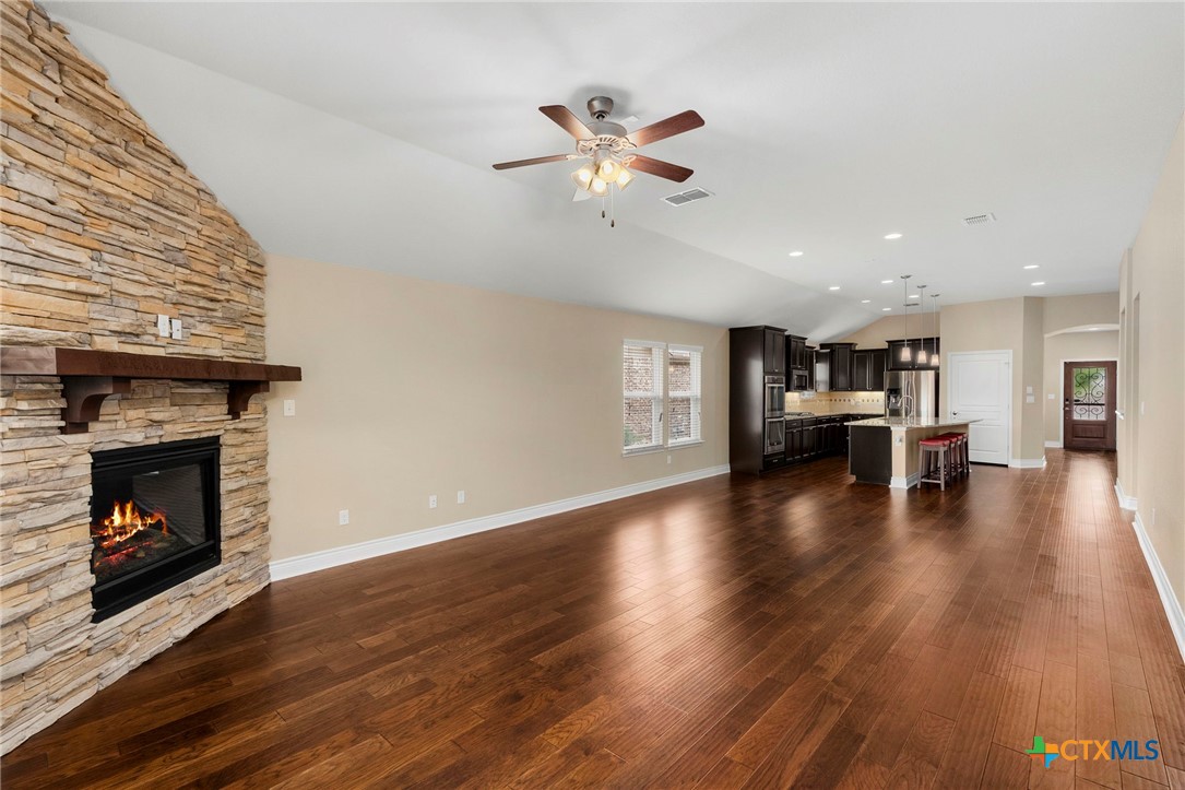 620 Ridgemeadow Drive Property Photo 4