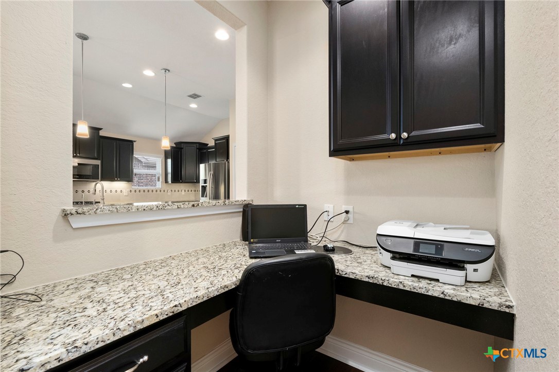 620 Ridgemeadow Drive Property Photo 14