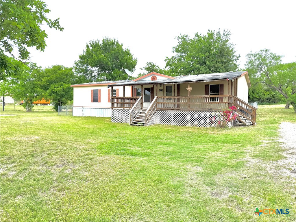 345 Fm 671 Property Photo 1