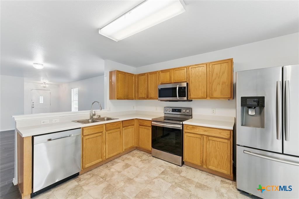 3107 Crownover Street Property Photo 10