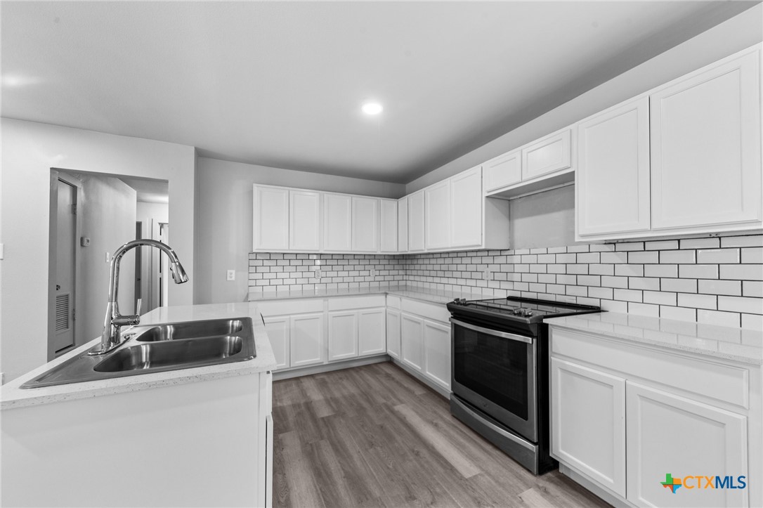 601 Cardinal Avenue Property Photo