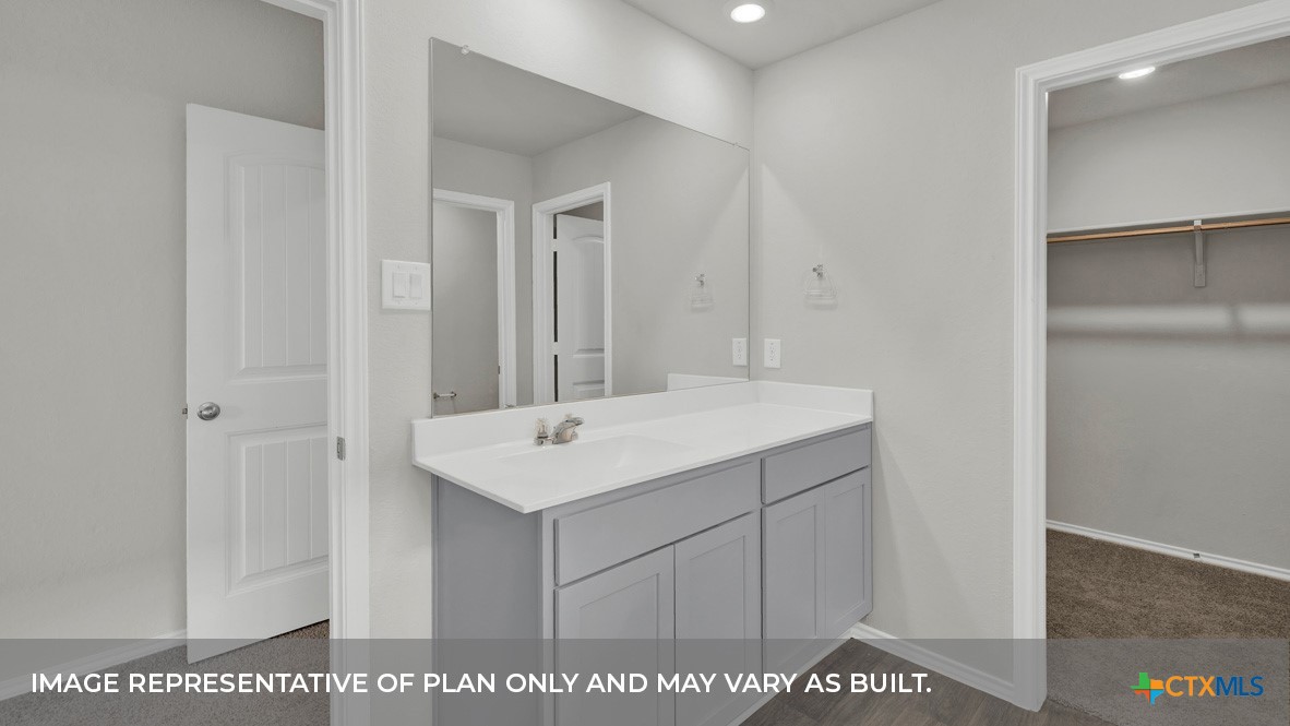 1050 Argonne Forest Property Photo 22