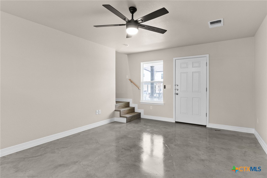 803 White Meadow Lane B Property Photo 3