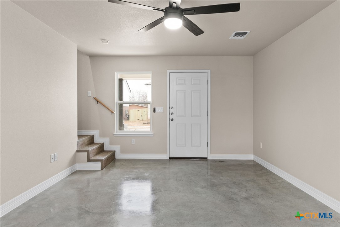 803 White Meadow Lane B Property Photo 4