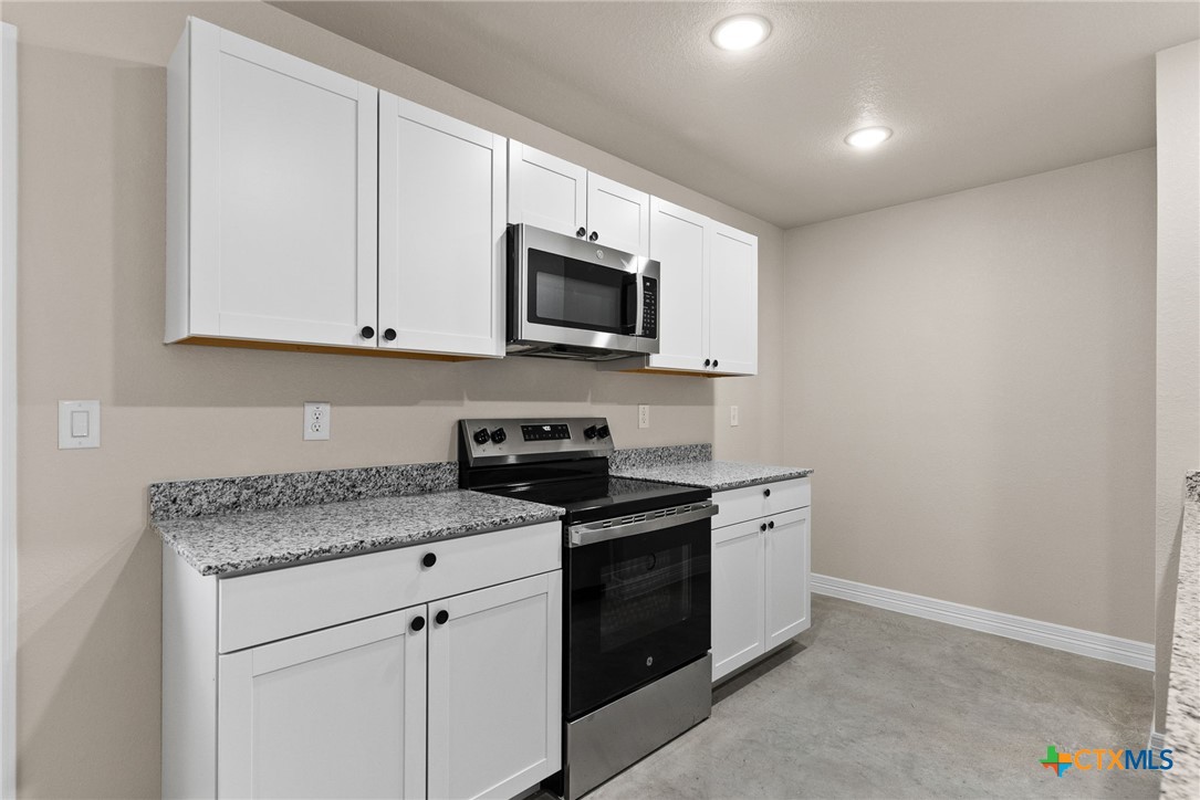 803 White Meadow Lane B Property Photo 9