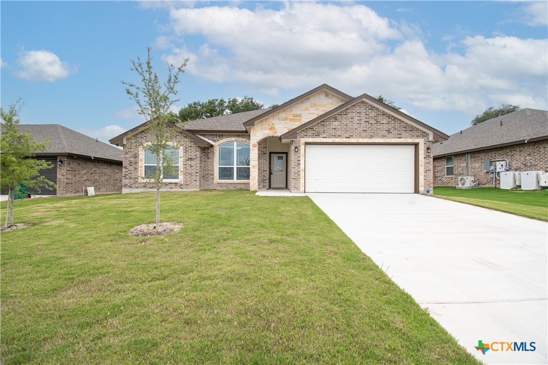 2510 Cowgirl Trail