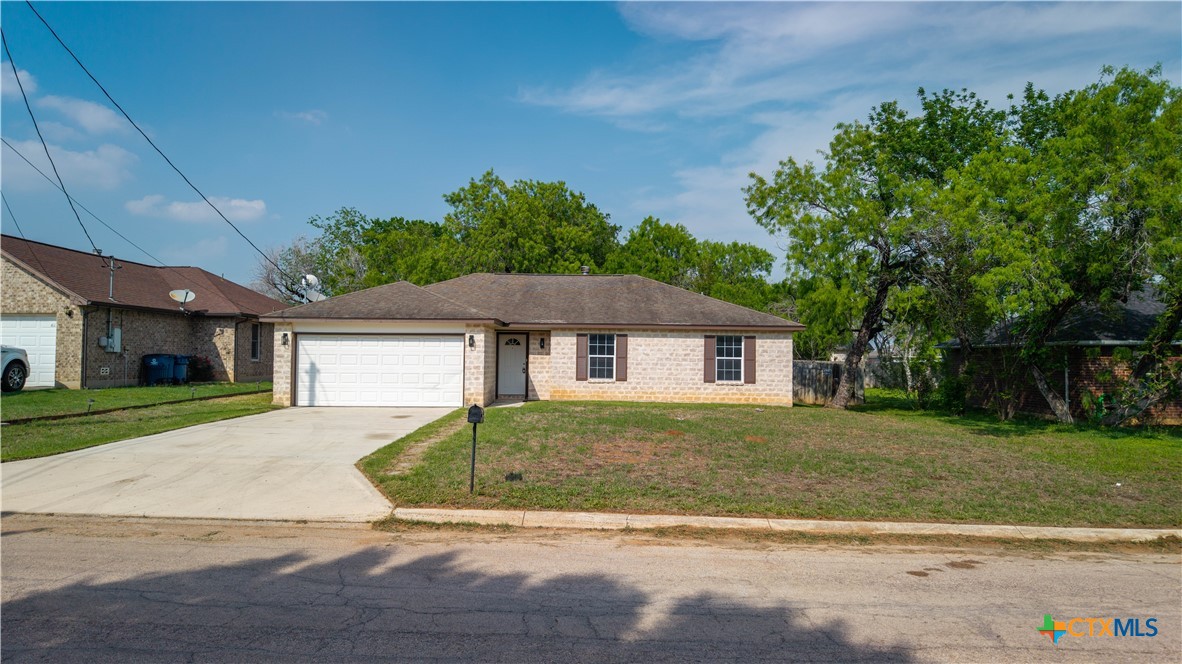111 Windcrest Property Photo