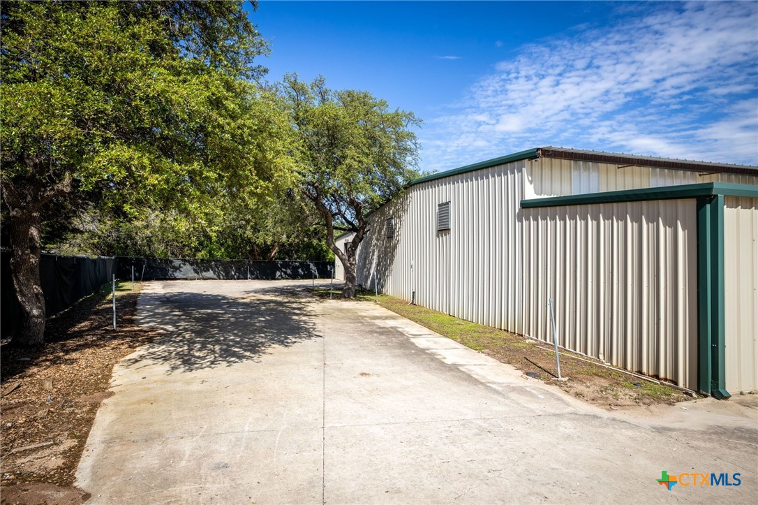 180 Spring Mountain Drive Property Photo 12