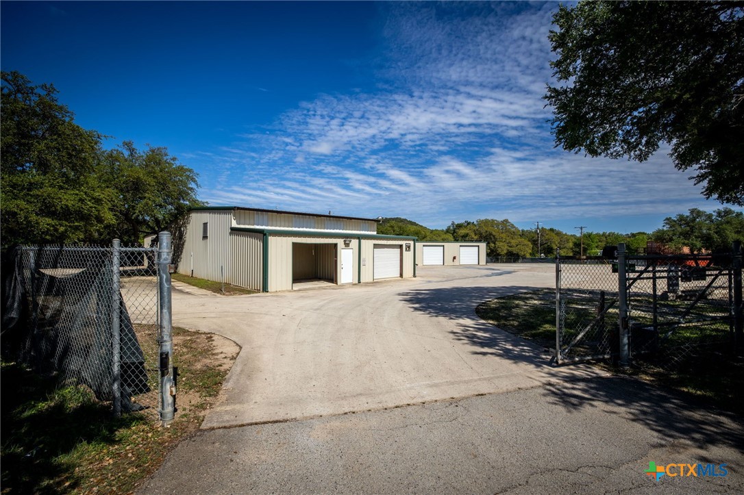 180 Spring Mountain Drive Property Photo 15