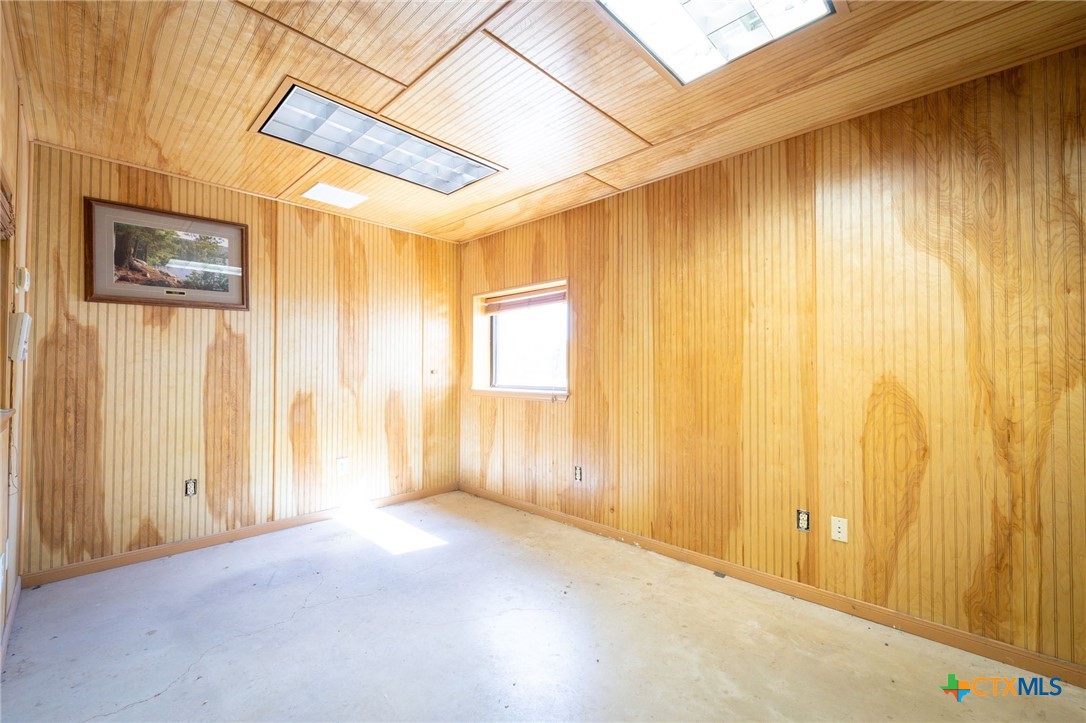 180 Spring Mountain Drive Property Photo 26