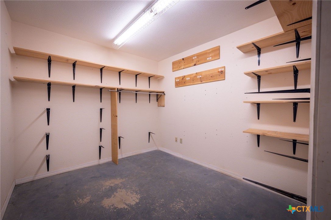 180 Spring Mountain Drive Property Photo 28