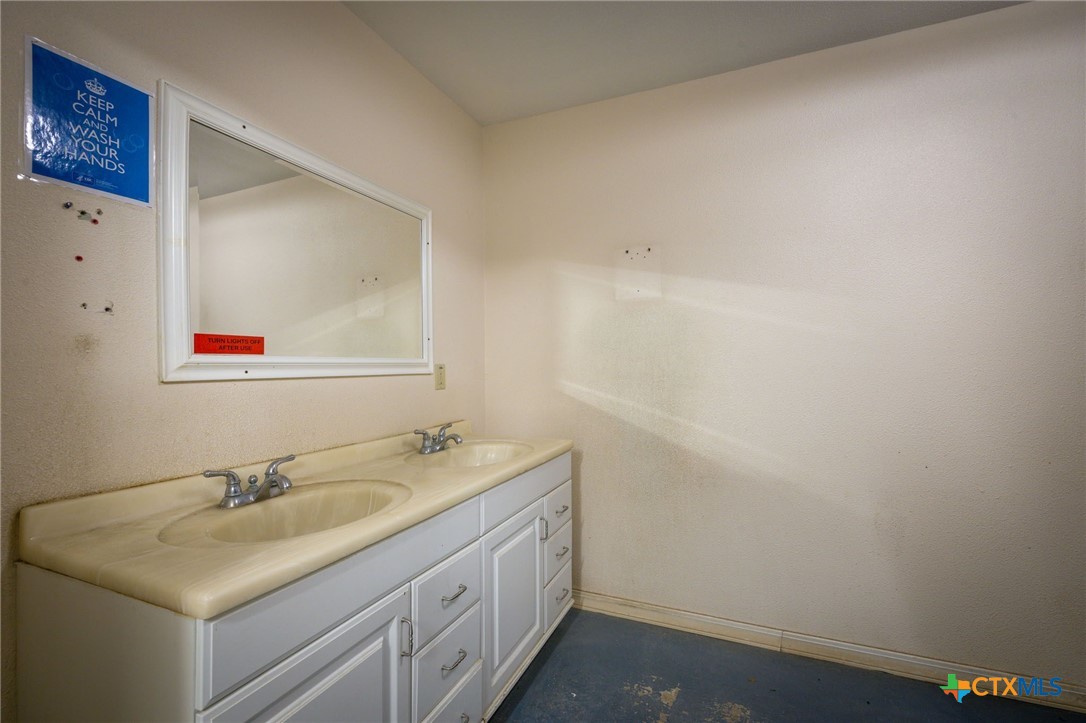 180 Spring Mountain Drive Property Photo 34