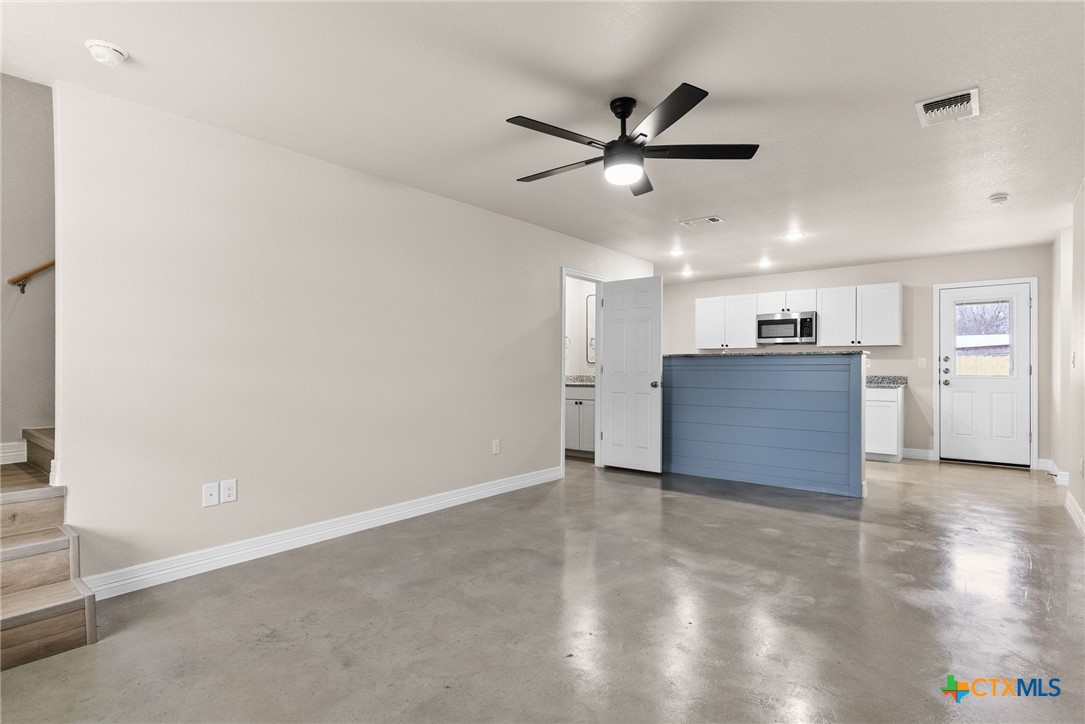 803 Whitemeadow Lane A Property Photo 2