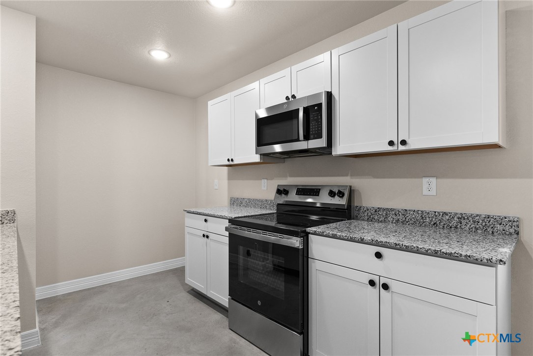 803 Whitemeadow Lane A Property Photo 9