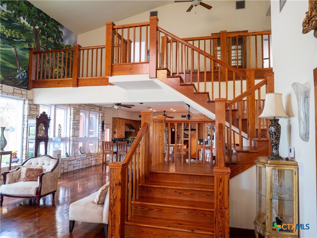324 County Road 319 Property Photo 16