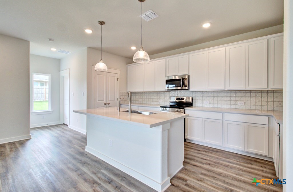 3644 Meteor Road Property Photo
