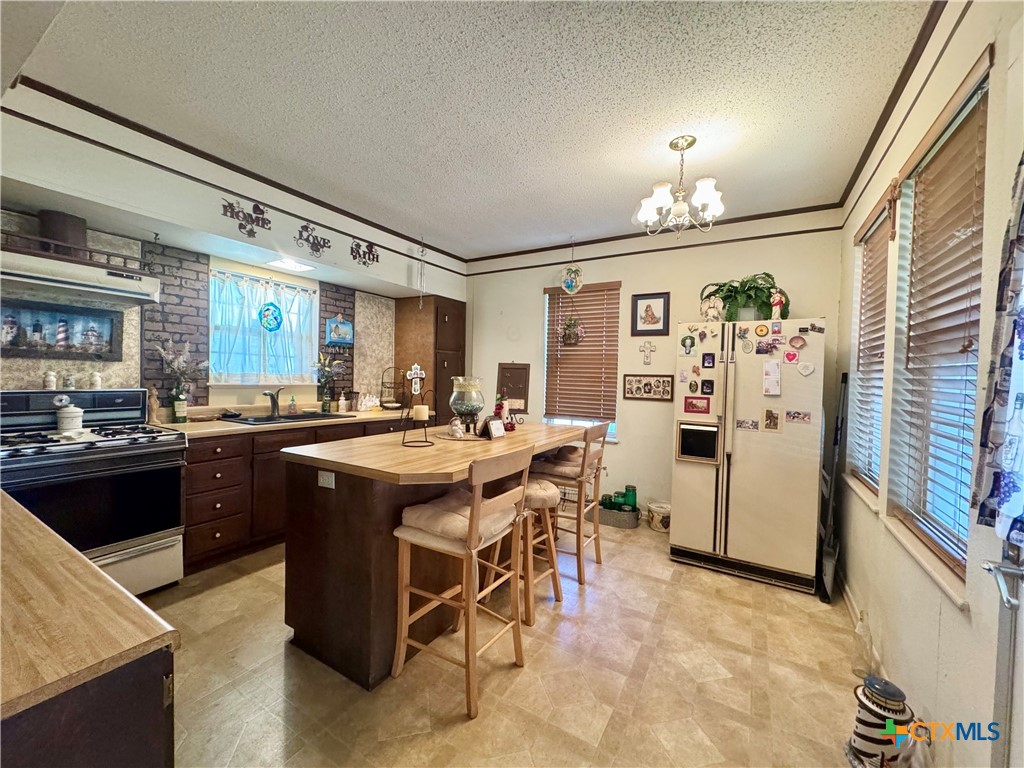 706 West Street Property Photo 11